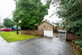 27284 30 AVENUE, Langley, Langley, BC