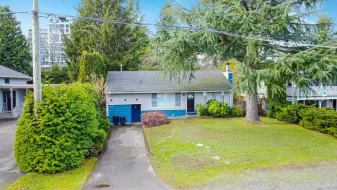 15651 THRIFT AVENUE, White Rock, BC