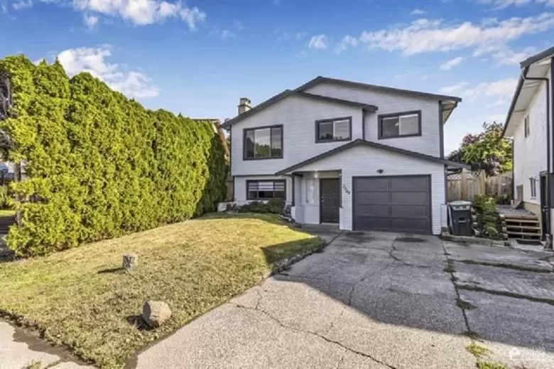 2369 WAKEFIELD COURT image #1