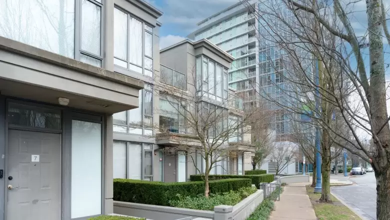 9 6888 ALDERBRIDGE WAY image #1