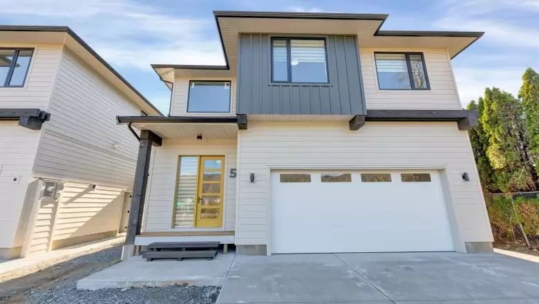 5 1871 AGASSIZ AVENUE image #1