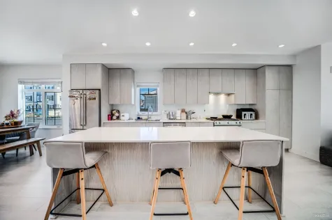 82 2075 OAK MEADOWS DRIVE image #1
