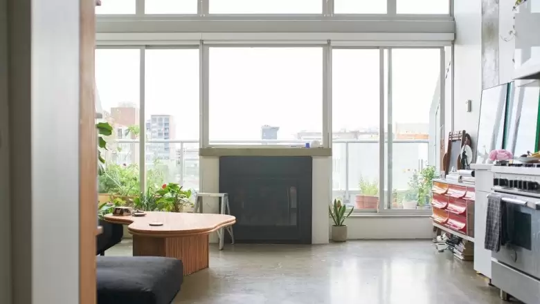 808 289 ALEXANDER STREET image #1