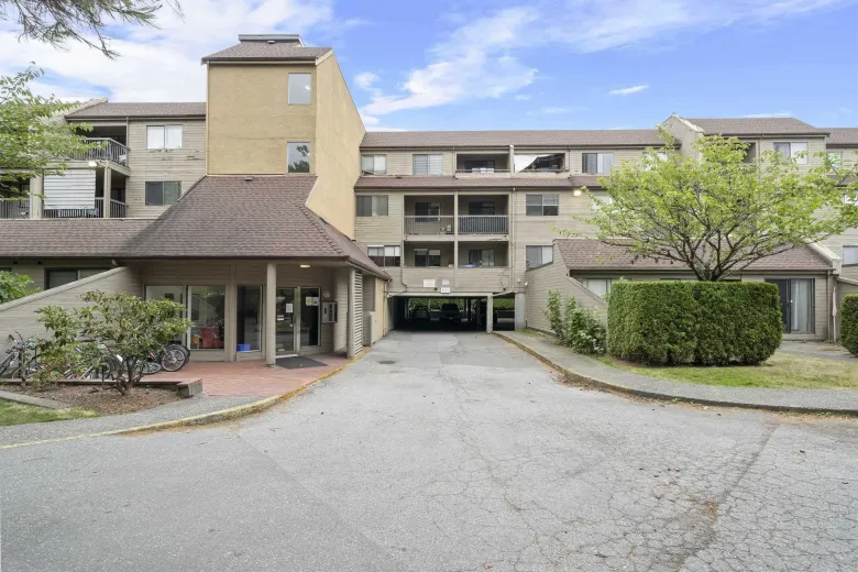 212 8120 COLONIAL DRIVE image #1