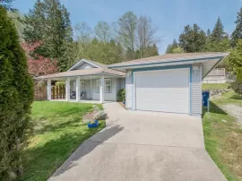 5943 ST. ANDREWS PLACE, Sunshine Coast, Sechelt, BC