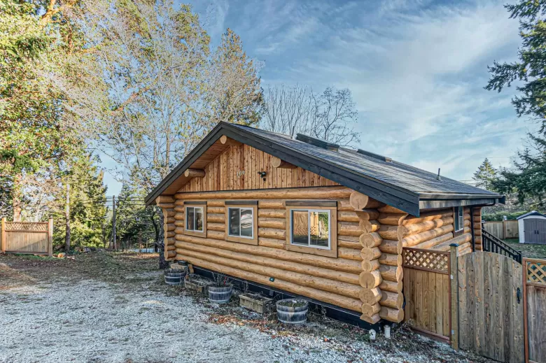 109 CRANBERRY ROAD image #1