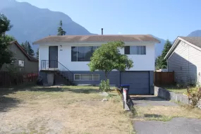 580 RUPERT STREET, Hope & Area, Hope, BC