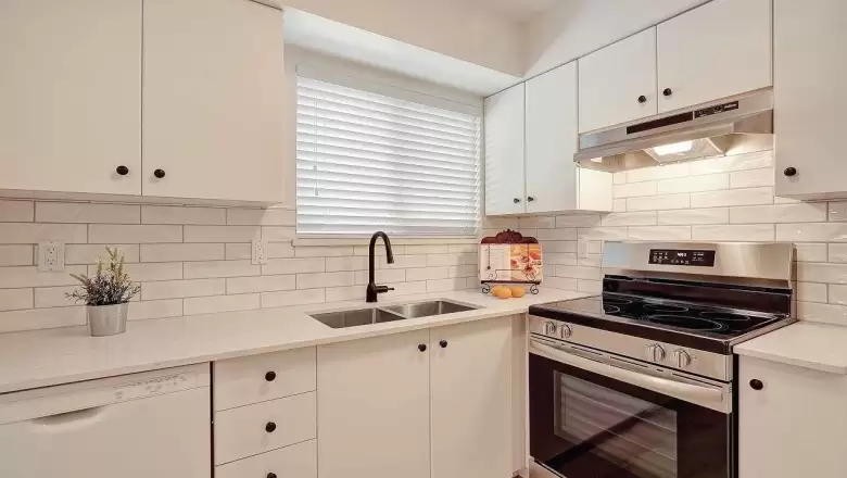 25 1828 LILAC DRIVE image #1