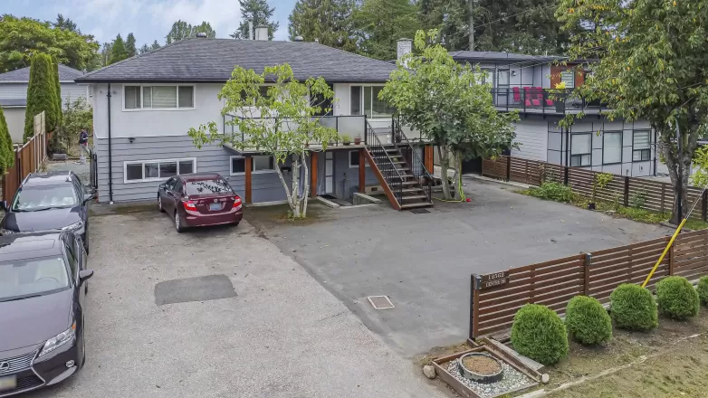 12562 CENTRE DRIVE image #1