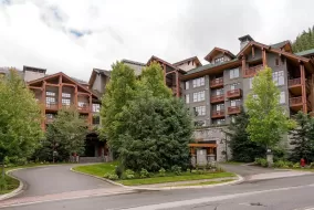 524 2202 GONDOLA WAY, Whistler, Whistler, BC