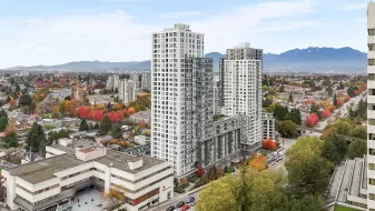 2002 5665 BOUNDARY ROAD, Vancouver East, Vancouver, BC