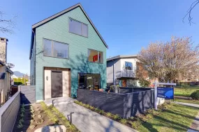 1 2709 NAPIER STREET, Vancouver East, Vancouver, BC