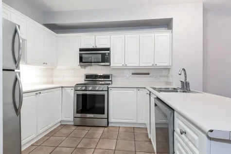 104 20820 87 AVENUE image #1
