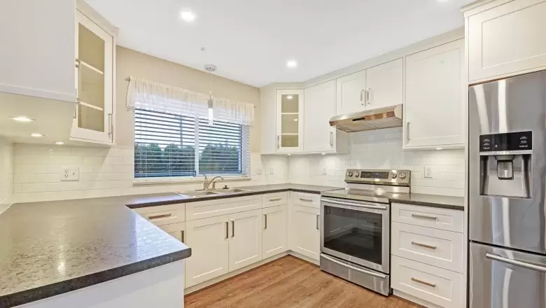 127 2451 GLADWIN ROAD image #1