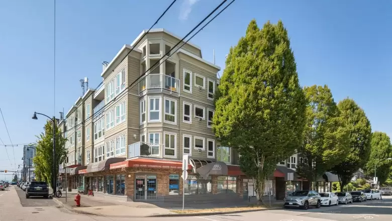 308 4989 DUCHESS STREET image #1
