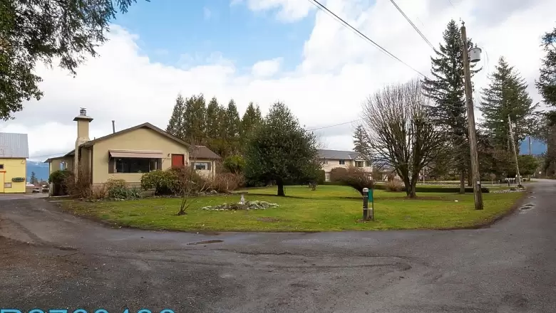 9685 MCLEOD ROAD image #1
