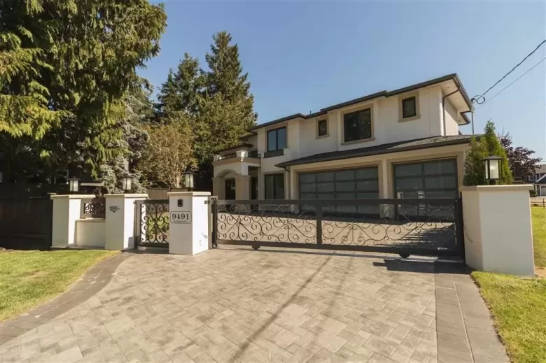 9491 KIRKMOND CRESCENT image #1