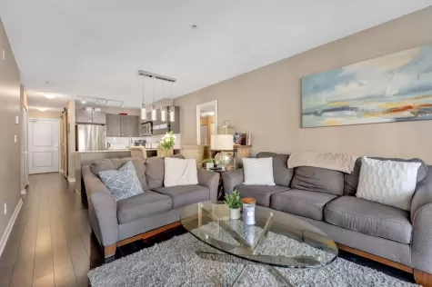415 21009 56 AVENUE image #1