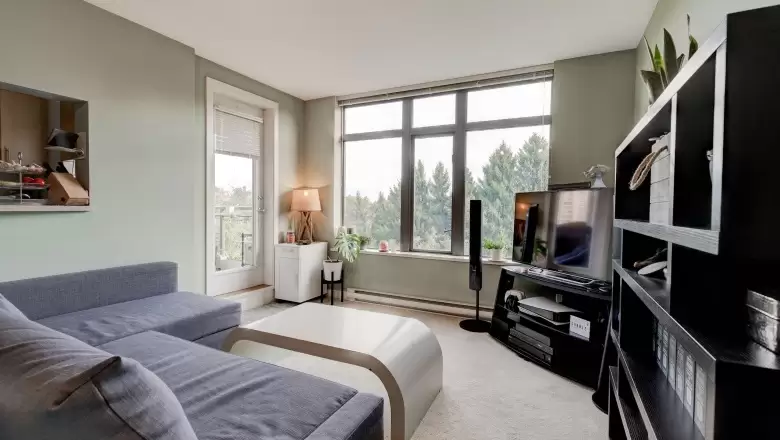 705 3660 VANNESS AVENUE image #1