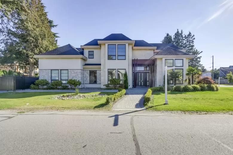 8288 LUCERNE ROAD image #1