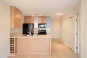 710 909 MAINLAND STREET, Vancouver West, Vancouver, BC