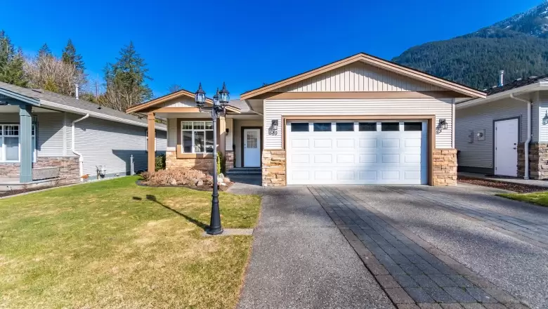 10 21293 LAKEVIEW CRESCENT, Hope, BC