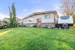 6589 FERN STREET, Sardis, Chilliwack, BC