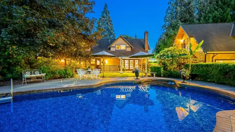 25243 68 AVENUE image #1