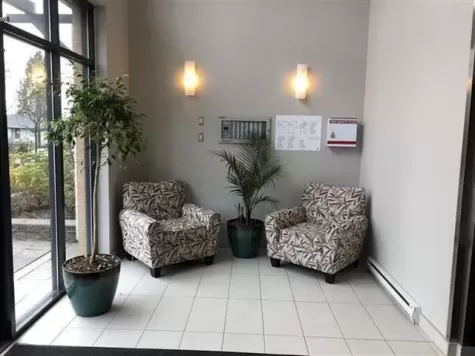 313 13789 107A AVENUE image #2