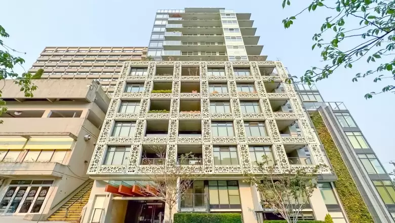 902 2411 HEATHER STREET image #1