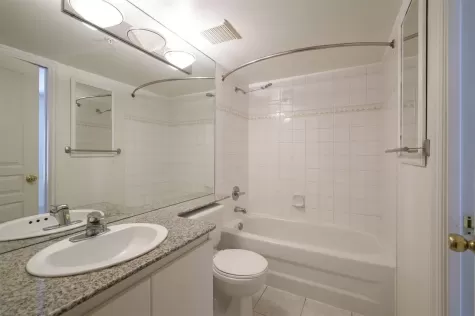 508 1189 HOWE STREET image #4