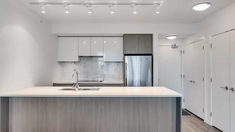 808 6461 TELFORD AVENUE image #1
