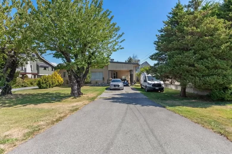 10720 RAILWAY AVENUE image #1