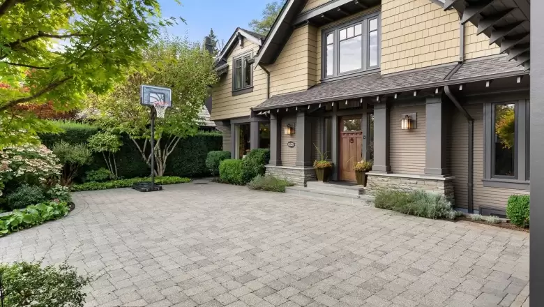 6125 SOUTHLANDS PLACE image #1