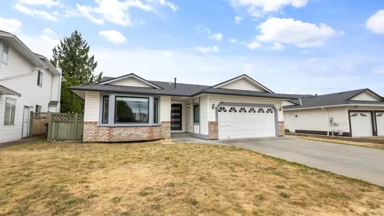 3467 TRETHEWEY STREET image #1