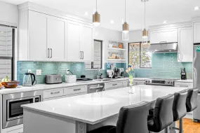 5709 OWL COURT, North Vancouver, North Vancouver, BC