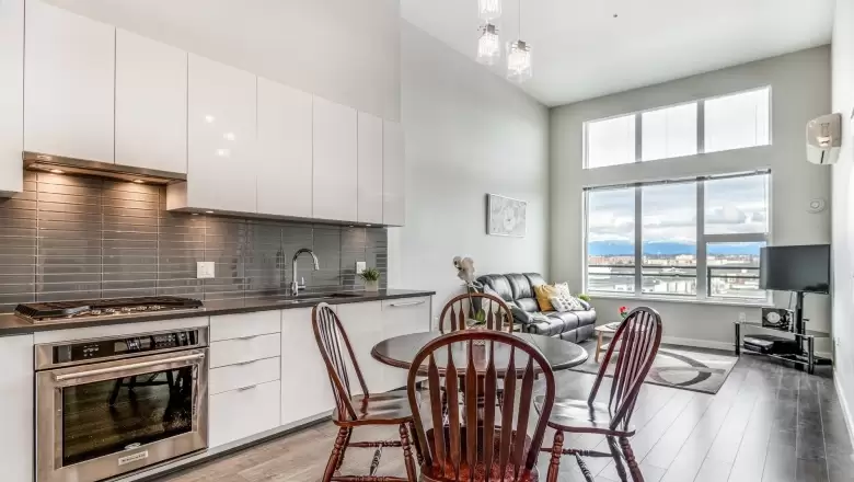 601 9388 TOMICKI AVENUE image #1