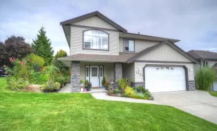 7996 D'HERBOMEZ DRIVE, Mission, Mission, BC