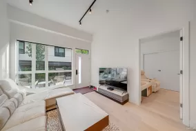 3958 DUMFRIES STREET, Vancouver East, Vancouver, BC