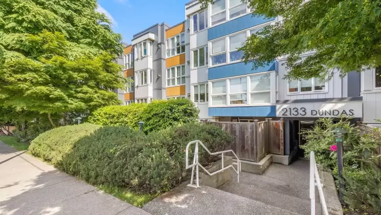 206 2133 DUNDAS STREET, Vancouver, BC