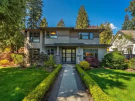 2255 LLOYD AVENUE, North Vancouver, BC