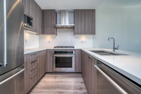 3001 1788 GILMORE AVENUE image #1