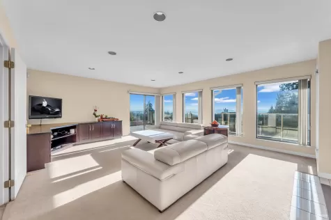 1595 TYROL COURT image #3