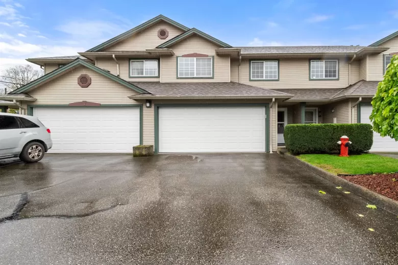 3 1530 MACKAY CRESCENT image #1