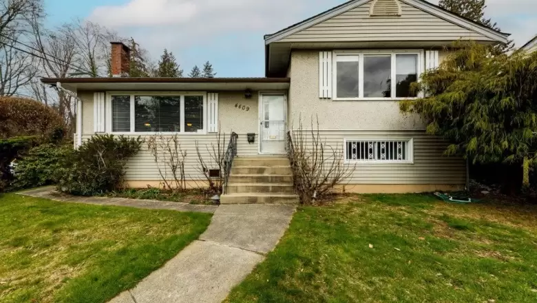 4409 MARINE DRIVE image #1