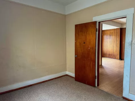 936 GLOVER ROAD image #1
