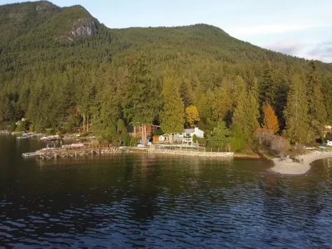 7629 SECHELT INLET ROAD image #2