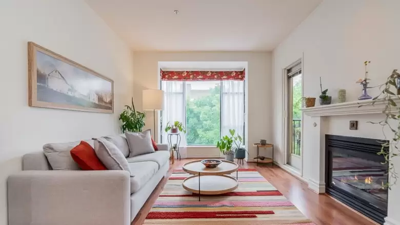 310 2175 SALAL DRIVE image #1