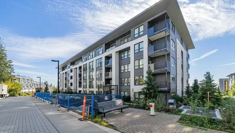 113 9228 SLOPES MEWS image #1