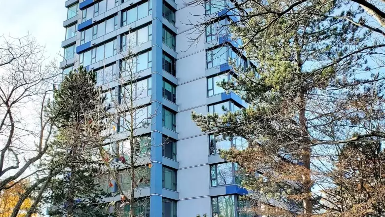 903 5425 YEW STREET image #1